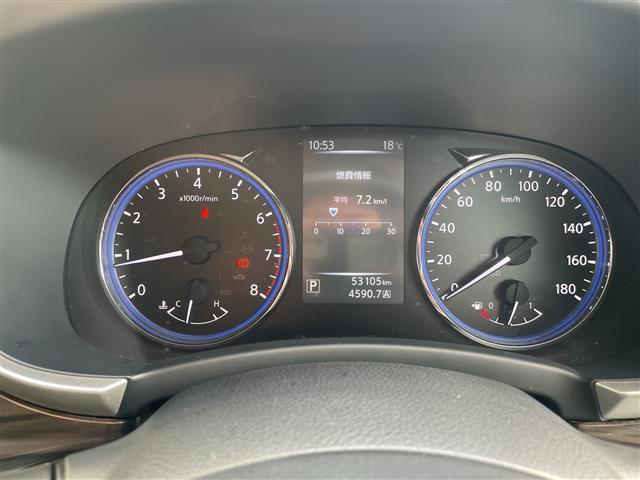 エルグランド 250ハイウェイスターS 純正ナビ フリップダウンモニター 全方位カメラ 両側パワースライドドア クルーズコントロール バックカメラ 電動リアゲート コーナーセンサー 純正アルミホイール LEDヘッドライト リアオートエアコン(12枚目)