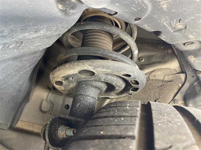 エルグランド 250ハイウェイスターS 純正ナビ フリップダウンモニター 全方位カメラ 両側パワースライドドア クルーズコントロール バックカメラ 電動リアゲート コーナーセンサー 純正アルミホイール LEDヘッドライト リアオートエアコン(41枚目)