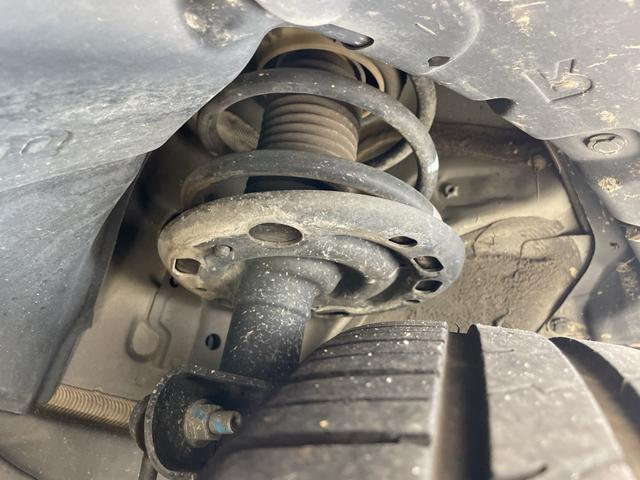 エルグランド 250ハイウェイスターS 純正ナビ フリップダウンモニター 全方位カメラ 両側パワースライドドア クルーズコントロール バックカメラ 電動リアゲート コーナーセンサー 純正アルミホイール LEDヘッドライト リアオートエアコン(64枚目)