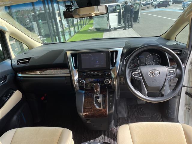 アルファード 2.5X 純正9型ディズプレイオーディオナビ フリップダウンモニター 両側パワースライドドア レーダークルーズコントロール バックカメラ コーナーセンサー 純正アルミホイール リアオートエアコン ドラレコ(2枚目)