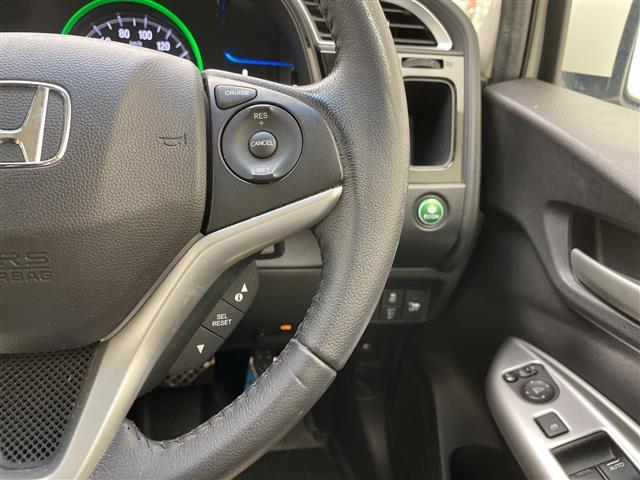 シャトル ハイブリッドXスタイルエディション 純正9型ナビ SDカードなし バックカメラ コーナーセンサー 純正アルミホイール ETC LEDヘッドライト パドルシフト フルセグ CD DVD Bluetooth ステアリングスイッチ(6枚目)