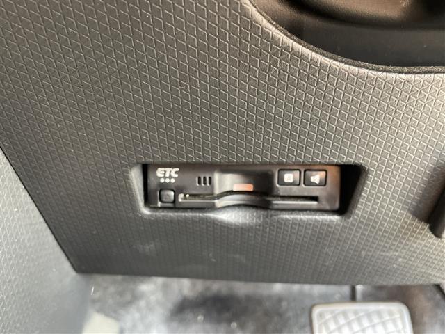 タント カスタムＲＳスタイルセレクション　純正９型ナビ　全方位カメラ　両側パワースライドドア　レーダークルーズコントロール　シートヒーター　コーナーセンサー　１４インチアルミホイール　ＬＥＤヘッドライト　ＥＴＣ　衝突軽減システム　フルセグＴＶ（11枚目）