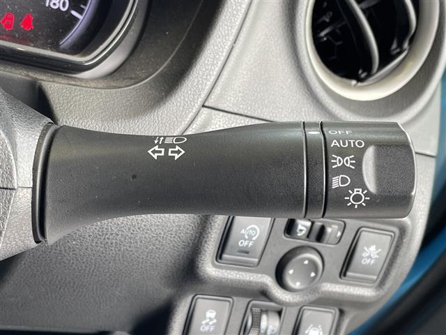 ノート X 純正ナビ バックカメラ オートライト ドライブレコーダー ETC 衝突軽減システム ワンセグ CD DVD Bluetooth ステアリングスイッチ スマートキー プッシュスタート 横滑り防止装置(9枚目)