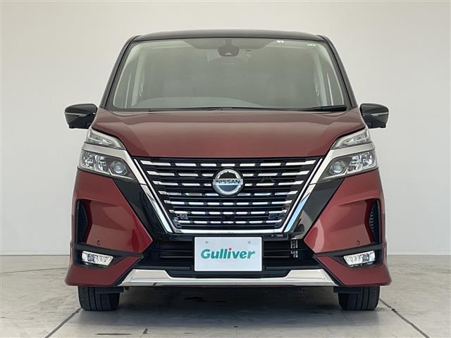 セレナ ハイウェイスターＶ　プロパイロット　純正１０型ナビ　フリップダウンモニター　全方位カメラ　両側パワースライドドア　クルーズコントロール　バックカメラ　ハンズフリースライドドア　コーナーセンサー　インテリジェントミラー（18枚目）