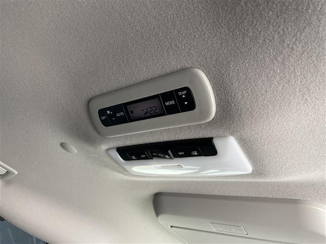 セレナ ハイウェイスターＶ　プロパイロット　純正１０型ナビ　フリップダウンモニター　全方位カメラ　両側パワースライドドア　クルーズコントロール　バックカメラ　ハンズフリースライドドア　コーナーセンサー　インテリジェントミラー（27枚目）