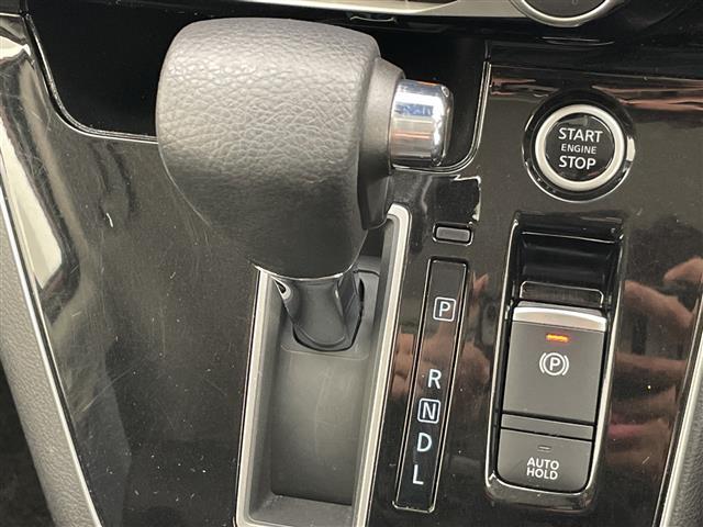 セレナ ハイウェイスターＶ　プロパイロット　純正１０型ナビ　フリップダウンモニター　全方位カメラ　両側パワースライドドア　クルーズコントロール　バックカメラ　ハンズフリースライドドア　コーナーセンサー　インテリジェントミラー（29枚目）