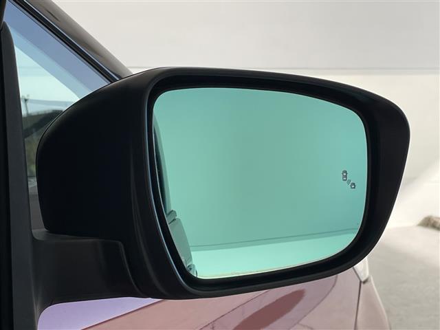 セレナ ハイウェイスターＶ　プロパイロット　純正１０型ナビ　フリップダウンモニター　全方位カメラ　両側パワースライドドア　クルーズコントロール　バックカメラ　ハンズフリースライドドア　コーナーセンサー　インテリジェントミラー（33枚目）