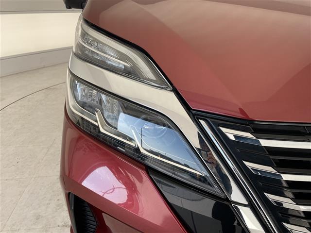 セレナ ハイウェイスターＶ　プロパイロット　純正１０型ナビ　フリップダウンモニター　全方位カメラ　両側パワースライドドア　クルーズコントロール　バックカメラ　ハンズフリースライドドア　コーナーセンサー　インテリジェントミラー（38枚目）