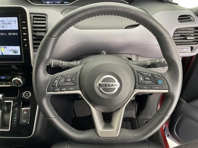 セレナ ハイウェイスターＶ　プロパイロット　純正１０型ナビ　フリップダウンモニター　全方位カメラ　両側パワースライドドア　クルーズコントロール　バックカメラ　ハンズフリースライドドア　コーナーセンサー　インテリジェントミラー（42枚目）