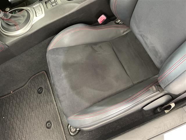 86 GTリミテッド 純正ナビ シートヒーター バックカメラ コーナーセンサー アルミホイール LEDヘッドライト パドルシフト ETC Bluetooth スマートキー プッシュスタート(32枚目)