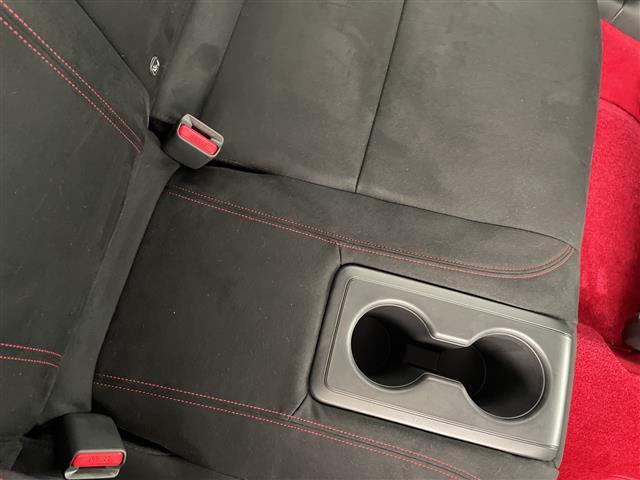 シビック タイプＲ　登録済未使用車　ホンダセンシング　純正８型ディズプレイオーディオナビ　バックカメラ　レーダークルーズコントロール　フルセグ　Ｂｌｕｅｔｏｏｔｈ　コーナーセンサー　純正アルミホイール　ＥＴＣ２．０（24枚目）