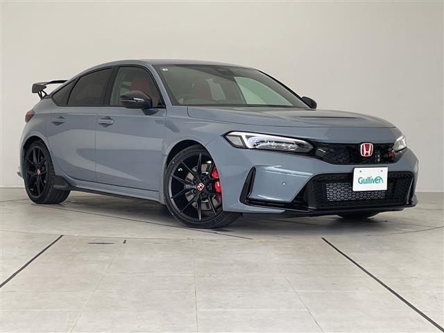 シビック タイプＲ　登録済未使用車　ホンダセンシング　純正８型ディズプレイオーディオナビ　バックカメラ　レーダークルーズコントロール　フルセグ　Ｂｌｕｅｔｏｏｔｈ　コーナーセンサー　純正アルミホイール　ＥＴＣ２．０（32枚目）