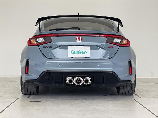 シビック タイプＲ　登録済未使用車　ホンダセンシング　純正８型ディズプレイオーディオナビ　バックカメラ　レーダークルーズコントロール　フルセグ　Ｂｌｕｅｔｏｏｔｈ　コーナーセンサー　純正アルミホイール　ＥＴＣ２．０（43枚目）