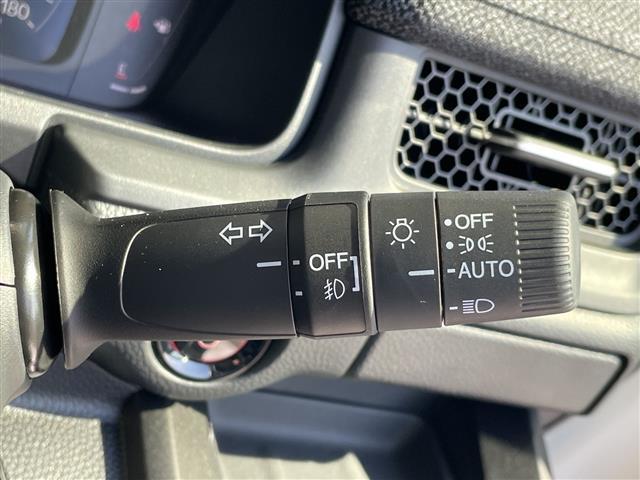 ステップワゴン e:HEVエアー EX 登録済未使用車 純正11.4型ナビ フリップダウンモニター15.6型 両側パワースライドドア レーダークルーズコントロール シートヒーター バックカメラ 電動リアゲート コーナーセンサー スマートキー(24枚目)