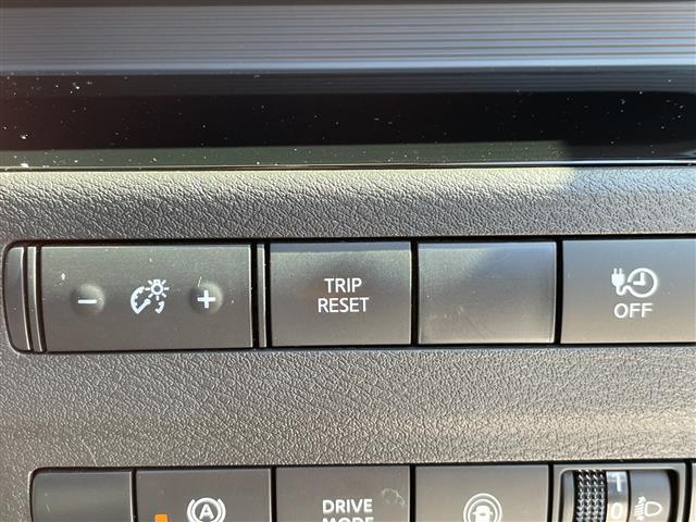 サクラ Ｘ　純正９型ナビ　全方位カメラ　バックカメラ　コーナーセンサー　純正アルミホイール　ＬＥＤヘッドライト　ドライブレコーダー　ＥＴＣ　衝突軽減システム　フルセグ　ＣＤ　ＤＶＤ　Ｂｌｕｅｔｏｏｔｈ（9枚目）