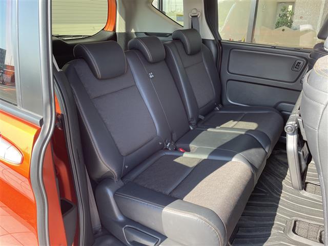 フリード+ハイブリッド ハイブリッド・クロスターホンダセンシング 純正9型ナビ フリップダウンモニター 両側パワースライドドア レーダークルーズコントロール シートヒーター バックカメラ コーナーセンサー LEDヘッドライト オートライト ドライブレコーダー(15枚目)