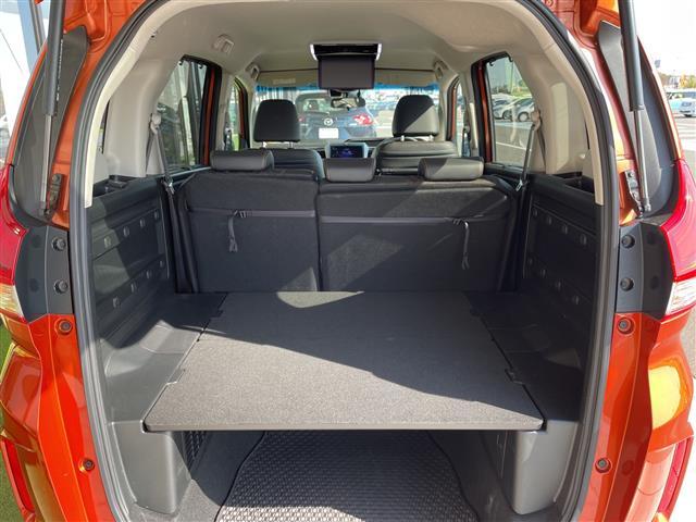 フリード+ハイブリッド ハイブリッド・クロスターホンダセンシング 純正9型ナビ フリップダウンモニター 両側パワースライドドア レーダークルーズコントロール シートヒーター バックカメラ コーナーセンサー LEDヘッドライト オートライト ドライブレコーダー(16枚目)