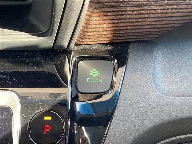 フリード+ハイブリッド ハイブリッド・クロスターホンダセンシング 純正9型ナビ フリップダウンモニター 両側パワースライドドア レーダークルーズコントロール シートヒーター バックカメラ コーナーセンサー LEDヘッドライト オートライト ドライブレコーダー(31枚目)