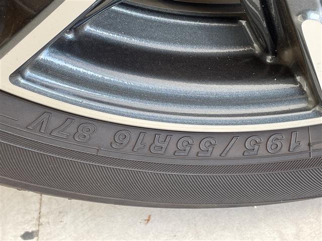 ノート ｅ－パワーニスモ　純正ナビ　全方位カメラ　バックカメラ　レーダークルーズコントロール　コーナーセンサー　インテリジェントミラー　ドライブレコーダー　ＥＴＣ２．０　衝突軽減システム　フルセグ　スマートキー（17枚目）