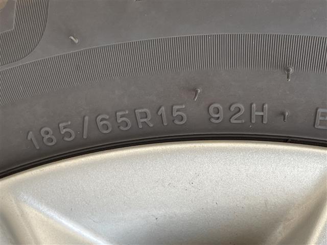 ノート ｅ－パワー　メダリスト　純正ナビ　全方位カメラ　バックカメラ　レーダークルーズコントロール　インテリジェントミラー　ＥＴＣ　ドライブレコーダー　コーナーセンサー　純正アルミホイール　ＬＥＤヘッドライト　衝突軽減システム（17枚目）