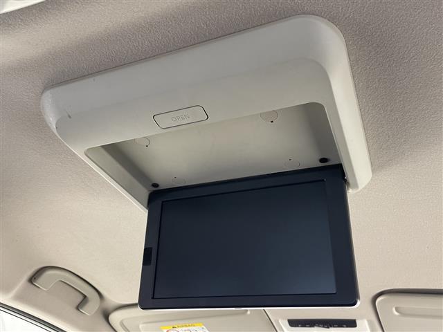 セレナ ハイウェイスター プロパイロットエディション プロパイロット 純正9型ナビ 両側パワースライドドア クルーズコントロール CD DVD Bluetooth フルセグ バックカメラ コーナーセンサー 純正アルミホイール ETC LEDヘッドライト(4枚目)