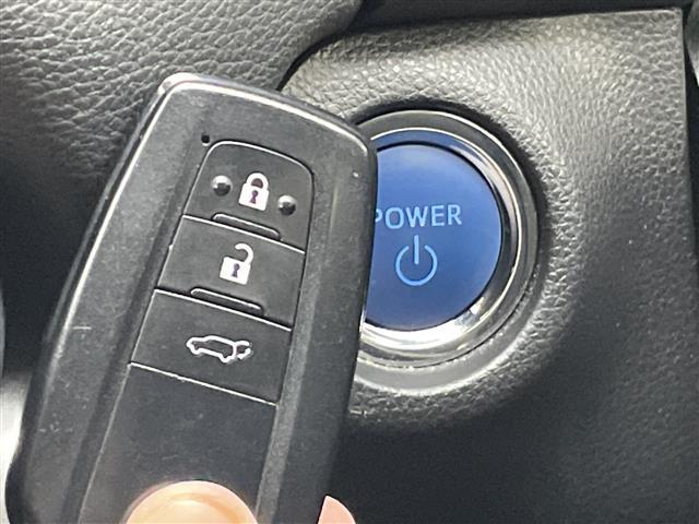ＲＡＶ４ ハイブリッドＧ　トヨタセーフティセンス　純正９型ディスプレイオーディオナビ　全方位カメラ　レーダークルーズコントロール　シートヒーター　モデリスタエアロ　バックカメラ　電動リアゲート　サンルーフ　ステアリングヒーター（12枚目）