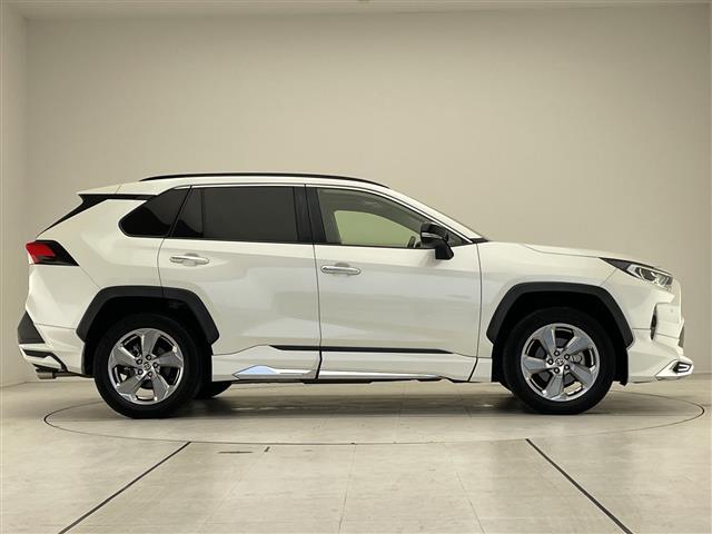 ＲＡＶ４ ハイブリッドＧ　トヨタセーフティセンス　純正９型ディスプレイオーディオナビ　全方位カメラ　レーダークルーズコントロール　シートヒーター　モデリスタエアロ　バックカメラ　電動リアゲート　サンルーフ　ステアリングヒーター（19枚目）