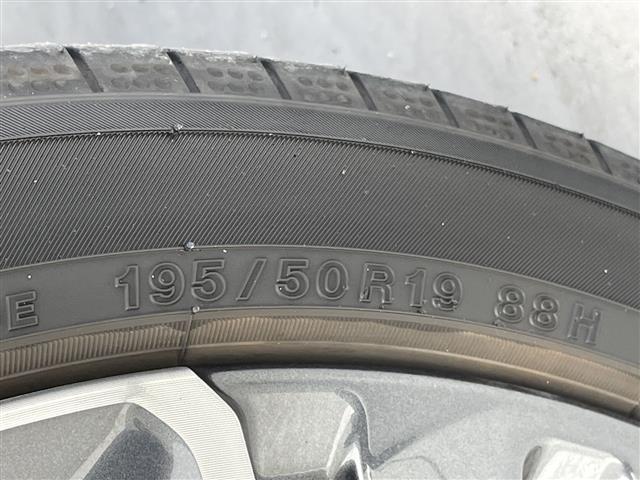 プリウス Z トヨタセーフティセンス 純正12.3型ディスプレイオーディオナビ サンルーフ 全方位カメラ シートヒーター エアシート レーダークルーズコントロール 電動リアゲート パワーシート ステアリングヒーター(17枚目)