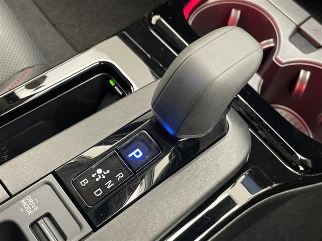 プリウス Z トヨタセーフティセンス 純正12.3型ディスプレイオーディオナビ サンルーフ 全方位カメラ シートヒーター エアシート レーダークルーズコントロール 電動リアゲート パワーシート ステアリングヒーター(25枚目)