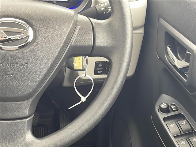 店舗にて現車の確認もいただけますので、お電話で在庫のご確認の上是非ご来店くださいませ！！店舗直通電話　　　０５２−３０９−５１５２