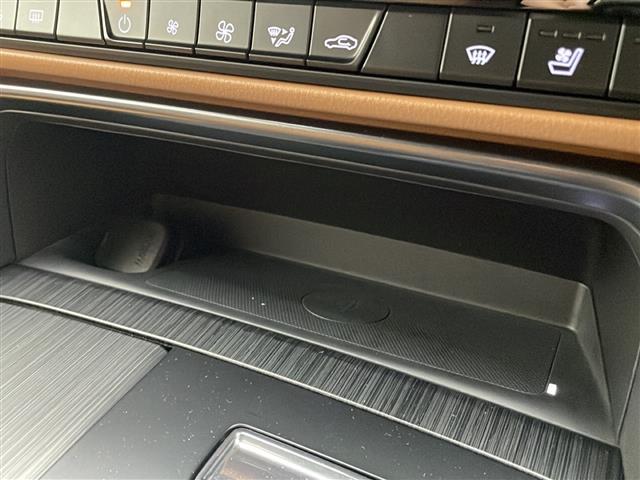 ＣＸ－６０ ＸＤ－ハイブリッド　プレミアムスポーツ　純正１２．３型ディスプレイオーディオナビ　プレミアムサウンドＢＯＳＥ　全方位カメラ　サンルーフ　レーダークルーズコントロール　シートヒーター　エアシート　電動リアゲート　パワーシート　ＨＵＤ　ＢＳＭ（32枚目）