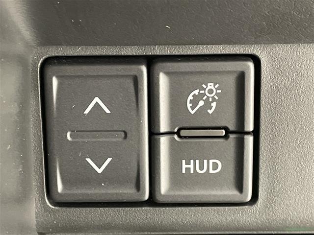 ソリオ ハイブリッドMZ 純正8型ディスプレイオーディオナビ 全方位カメラ 両側パワースライドドア レーダークルーズコントロール シートヒーター バックカメラ コーナーセンサー ヘッドアップディスプレイ 純正アルミホイール(7枚目)