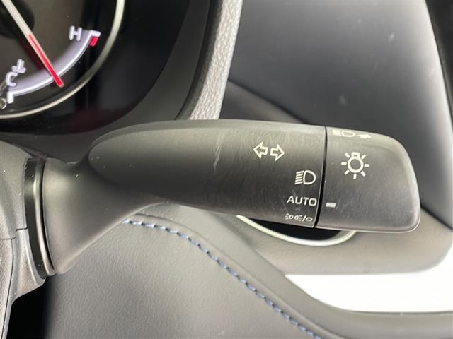 ヴォクシー S-Z 純正ディズプレイオーディオ ナビ機能なし 両側パワースライドドア レーダークルーズコントロール シートヒーター バックカメラ コーナーセンサー 純正アルミホイール ETC2.0 衝突軽減システム(23枚目)