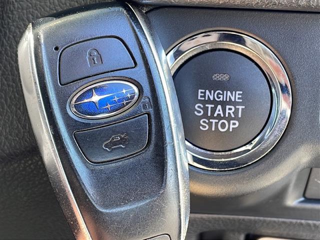 レヴォーグ 1.6GT-Sアイサイト アイサイト 純正ナビ レーダークルーズコントロール パワーシート 純正アルミホイール LEDヘッドライト パドルシフト オートライト ETC 衝突軽減システム フルセグ CD Bluetooth(9枚目)