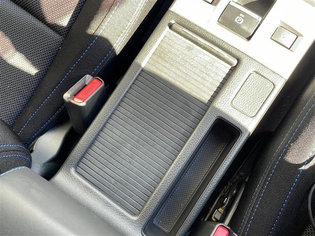 レヴォーグ 1.6GT-Sアイサイト アイサイト 純正ナビ レーダークルーズコントロール パワーシート 純正アルミホイール LEDヘッドライト パドルシフト オートライト ETC 衝突軽減システム フルセグ CD Bluetooth(25枚目)