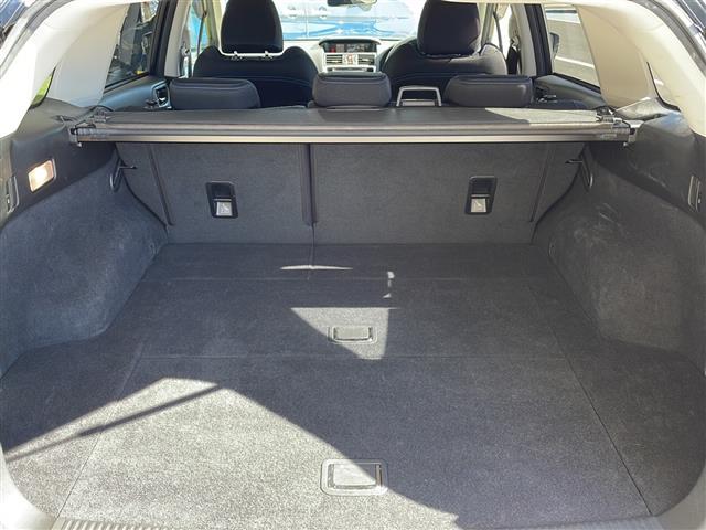 レヴォーグ 1.6GT-Sアイサイト アイサイト 純正ナビ レーダークルーズコントロール パワーシート 純正アルミホイール LEDヘッドライト パドルシフト オートライト ETC 衝突軽減システム フルセグ CD Bluetooth(31枚目)