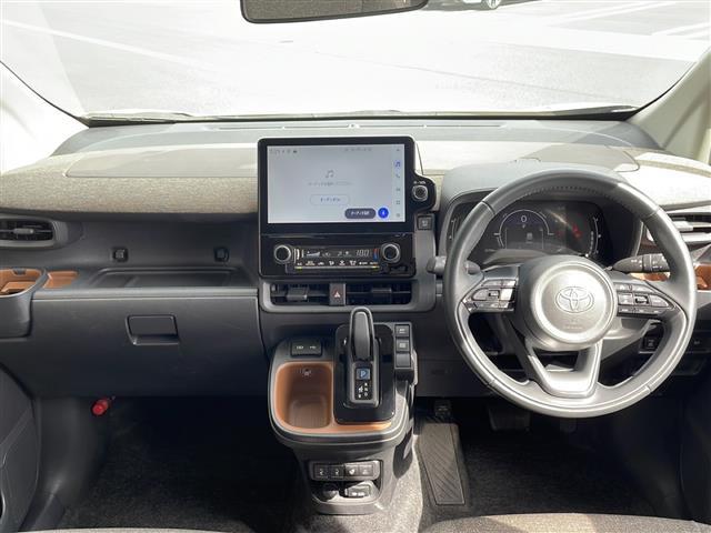 シエンタ ハイブリッドZ 衝突軽減システム 純正10.5型ディズプレイオーディオ ナビあり 全方位カメラ 両側パワースライドドア レーダークルーズコントロール シートヒーター ステアリングヒーター ブラインドスポットモニター(2枚目)