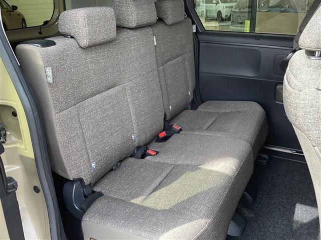 シエンタ ハイブリッドZ 衝突軽減システム 純正10.5型ディズプレイオーディオ ナビあり 全方位カメラ 両側パワースライドドア レーダークルーズコントロール シートヒーター ステアリングヒーター ブラインドスポットモニター(15枚目)