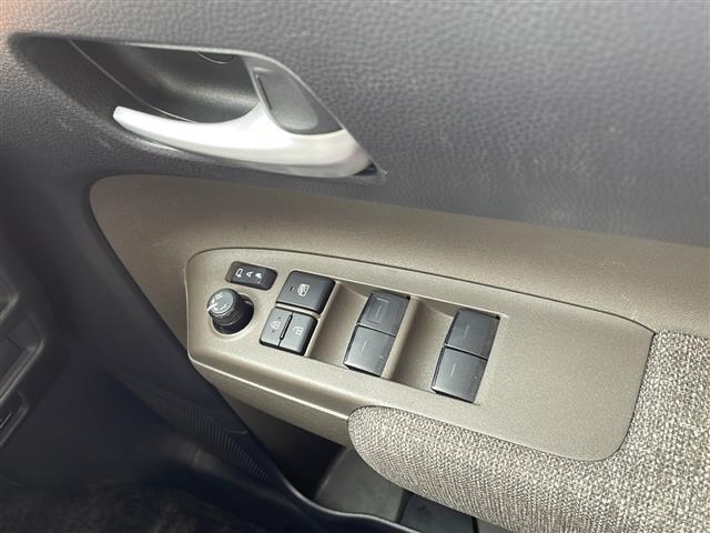 シエンタ ハイブリッドZ 衝突軽減システム 純正10.5型ディズプレイオーディオ ナビあり 全方位カメラ 両側パワースライドドア レーダークルーズコントロール シートヒーター ステアリングヒーター ブラインドスポットモニター(29枚目)