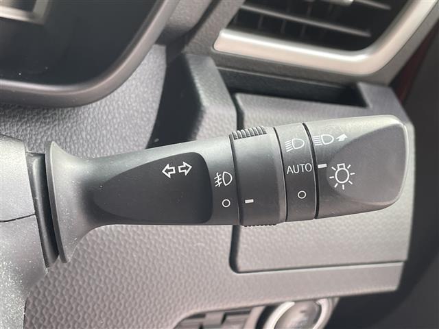 ルーミー カスタムG トヨタセーフティセンス 純正ナビ SDカードなし 両側パワースライドドア クルーズコントロール バックカメラ コーナーセンサー 純正アルミホイール LEDヘッドライト オートマチックハイビーム(23枚目)