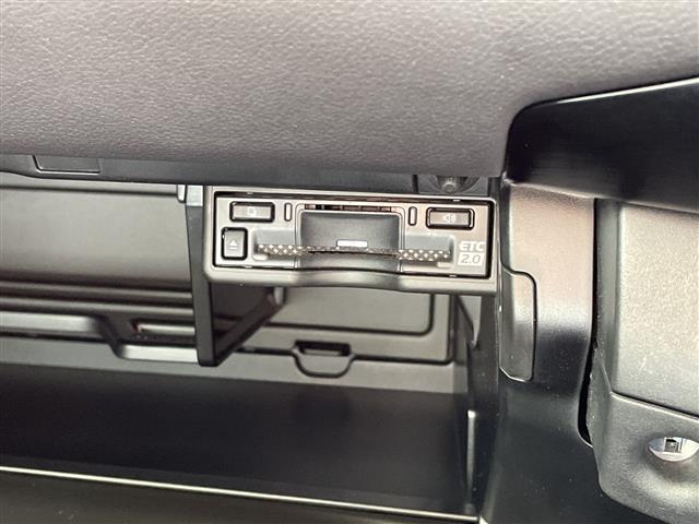 UX UX250h バージョンL レクサスセーフティセンス 純正12.3型ディスプレイオーディオナビ 三眼LEDヘッドライト 全方位カメラ 本革レザー レーダークルーズコントロール シートヒーター エアシート バックカメラ BSM(12枚目)