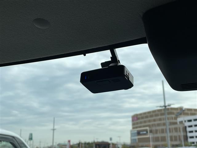 スペーシアカスタム ハイブリッドXSターボ スズキセーフティサポート 純正8型ナビ 全方位カメラ 両側パワースライドドア クルーズコントロール シートヒーター バックカメラ ヘッドアップディスプレイ コーナーセンサー 純正アルミホイール(13枚目)