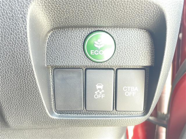 Ｎ－ＯＮＥ プレミアム　Ｂｌｕｅｔｏｏｔｈ　バックカメラ　純正アルミホイール　ＨＩＤヘッドライト　オートライト　アイドリングストップ　横滑り防止装置　ステアリングスイッチ　スマートキー　プッシュスタート　オートエアコン（4枚目）