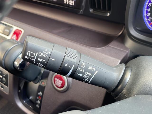 Ｎ－ＯＮＥ プレミアム　Ｂｌｕｅｔｏｏｔｈ　バックカメラ　純正アルミホイール　ＨＩＤヘッドライト　オートライト　アイドリングストップ　横滑り防止装置　ステアリングスイッチ　スマートキー　プッシュスタート　オートエアコン（21枚目）