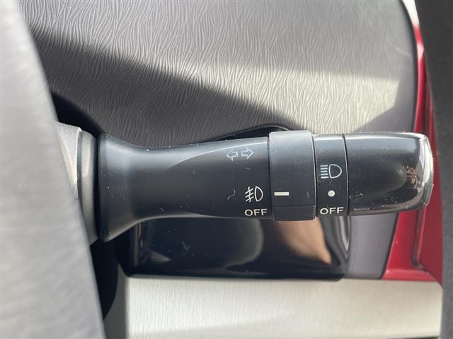 プリウス S 純正ナビ クルーズコントロール フルセグ CD DVD Bluetooth バックカメラ アルミホイール LEDヘッドライト インテリジェントミラー ドライブレコーダー ETC スマートキー(24枚目)