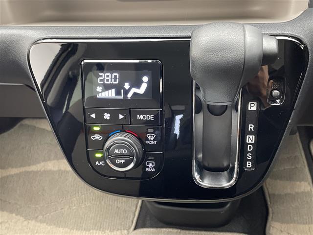 パッソ モーダ チャーム スマートアシストII 純正ナビ 全方位カメラ シートヒーター コーナーセンサー 純正アルミホイール ETC2.0 LEDヘッドライト レーンキープアシスト オートマチックハイビーム ドライブレコーダー(10枚目)