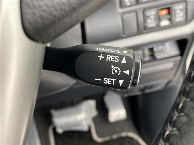 ヴォクシー ZS 煌II トヨタセーフティセンス ALPINE11型ナビ 両側パワースライドドア クルーズコントロール バックカメラ コーナーセンサー 純正アルミホイール LEDヘッドライト リアオートエアコン 衝突軽減システ(9枚目)