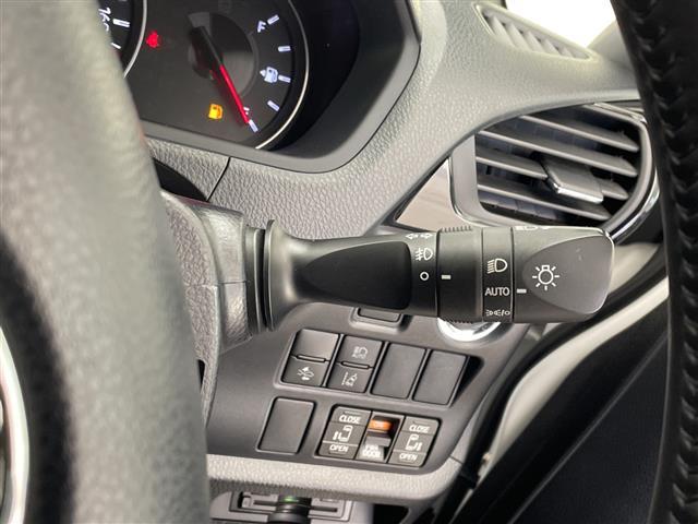 ヴォクシー ZS 煌II トヨタセーフティセンス ALPINE11型ナビ 両側パワースライドドア クルーズコントロール バックカメラ コーナーセンサー 純正アルミホイール LEDヘッドライト リアオートエアコン 衝突軽減システ(24枚目)