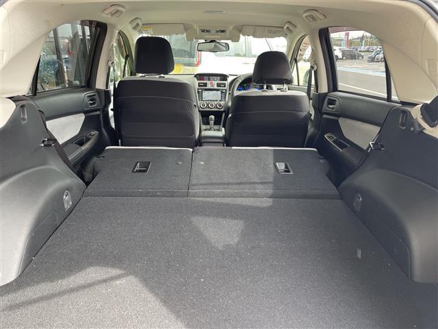 XVハイブリッド 2.0i-L アイサイト 純正ナビ アイサイト レーダークルーズコントロール バックカメラ パワーシート 純正アルミホイール ルーフレール LEDヘッドライト パドルシフト オートライト ETC 衝突軽減システム スマートキー(16枚目)