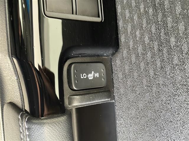 オデッセイハイブリッド e:HEVアブソルート・EX 純正10型ナビ フリップダウンモニター 全方位カメラ 両側パワースライドドア シートヒーター バックカメラ 電動リアゲート パワーシート コーナーセンサー 純正アルミホイール ETC2.0(9枚目)